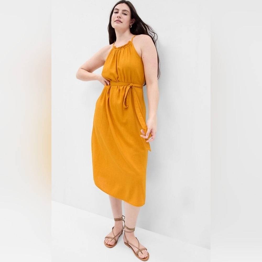 NEW! Relaxed Linen Halter Midi Dress. Size Small